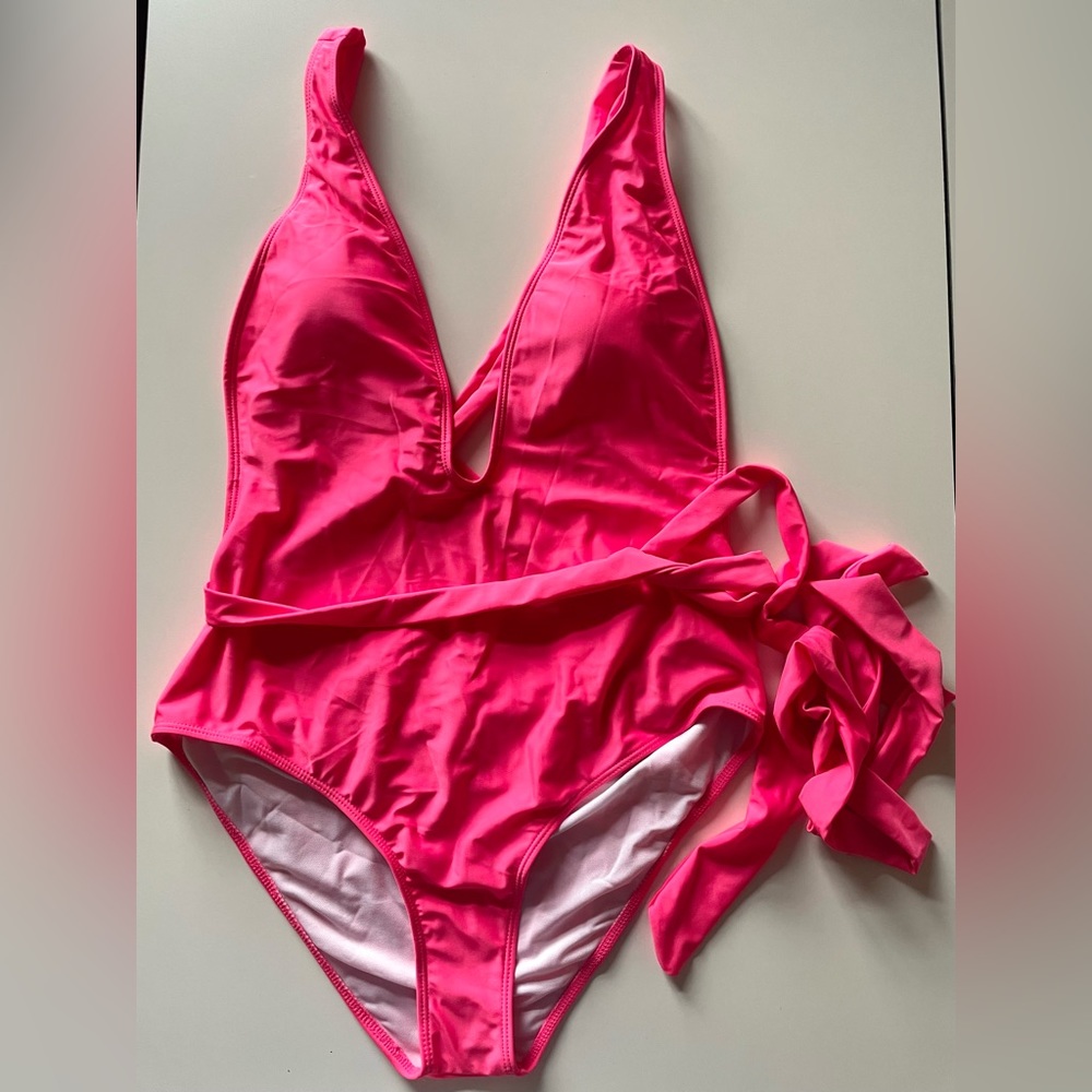 SHEIN one piece swimsuit 1XL pink.